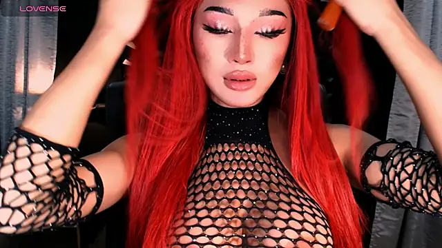 Snapshot of xUrGoddess_Bellax chatting on 10.19.25 xUrGoddess Bellax online show from 10.19.25