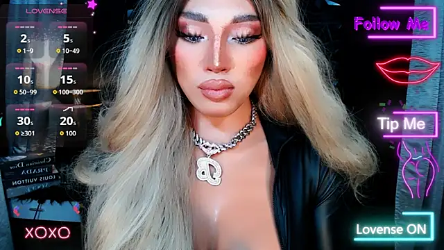 Snapshot of xUrGoddess_Bellax chatting on 10.21.25 xUrGoddess Bellax online show from 10.21.25