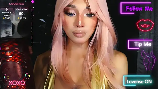 Snapshot of xUrGoddess_Bellax chatting on 10.22.25 xUrGoddess Bellax online show from 10.22.25