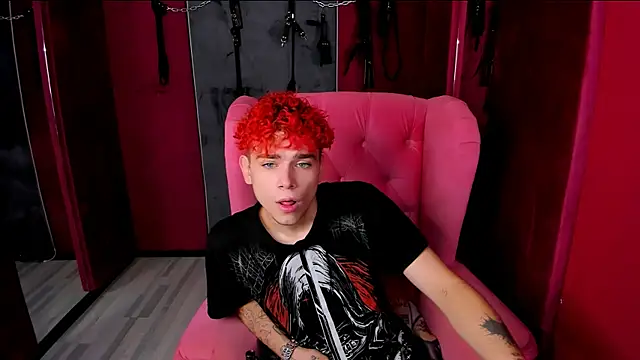 Snapshot of Blaiz_Vok chatting on 09.30.25 Blaiz Vok online show from 09.30.25