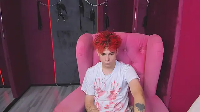 Snapshot of Blaiz_Vok chatting on 10.04.25 Blaiz Vok online show from 10.04.25