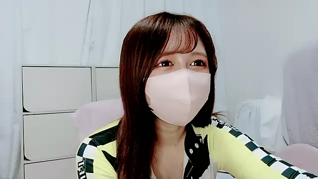 Snapshot of Hanachan_Gcup_ chatting on 10.03.25 Hanachan Gcup online show from 10.03.25