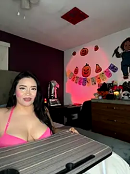 MyHoneyFrida online show from 10.24.25