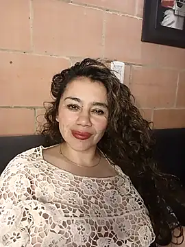 sexy-latina1 online show from 10.26.25