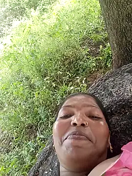 Snapshot of Jivika_Jaiswal chatting on 09.30.25 Jivika Jaiswal online show from 09.30.25