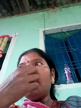 Snapshot of Jivika_Jaiswal chatting on 10.27.25 Jivika Jaiswal online show from 10.27.25