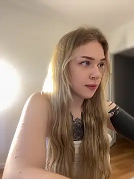 elliss  online show from 09.09.25