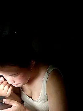 Snapshot of KumChyn chatting on 10.11.25 KumChyn online show from 10.11.25