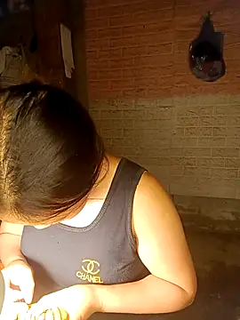 Snapshot of KumChyn chatting on 10.20.25 KumChyn online show from 10.20.25