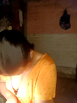 Snapshot of KumChyn chatting on 11.07.25 KumChyn online show from 11.07.25