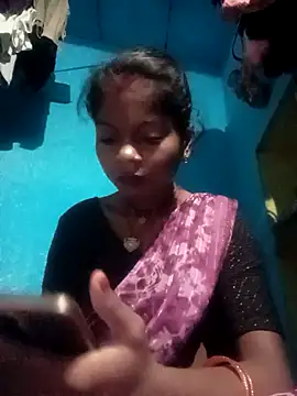 Snapshot of Hema4545 chatting on 09.27.25 Hema4545 online show from 09.27.25