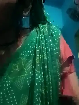 Snapshot of Hema4545 chatting on 09.28.25 Hema4545 online show from 09.28.25