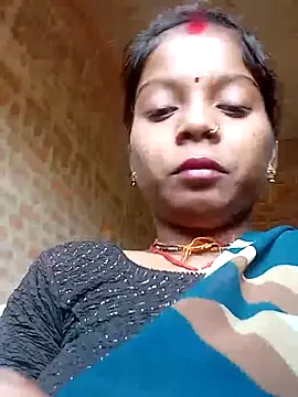 Snapshot of Hema4545 chatting on 10.19.25 Hema4545 online show from 10.19.25