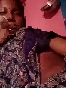 Snapshot of Hema4545 chatting on 10.25.25 Hema4545 online show from 10.25.25