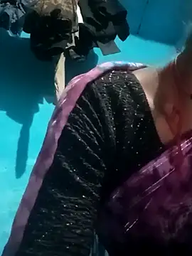 Snapshot of Hema4545 chatting on 10.29.25 Hema4545 online show from 10.29.25