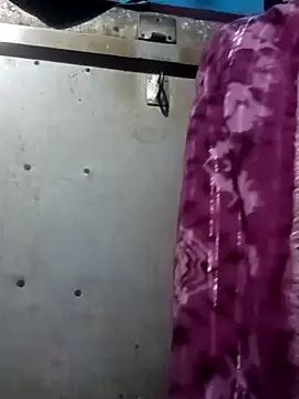 Snapshot of Hema4545 chatting on 10.29.25 Hema4545 online show from 10.29.25