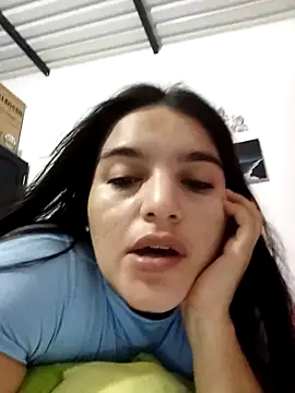 chloe 90 online show from 11.04.25