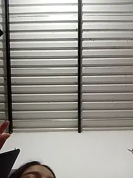 chloe 90 online show from 11.26.25