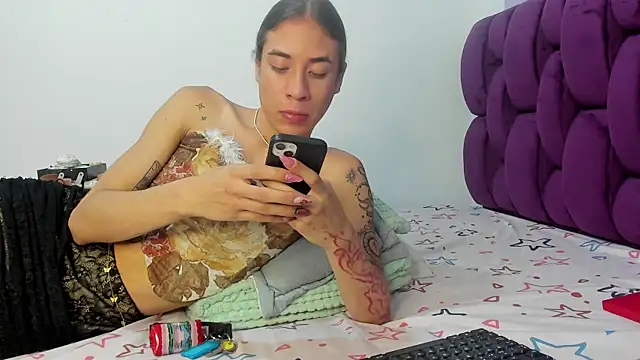 berenicelV online show from 12.13.25