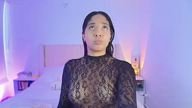 Snapshot of Megan_ale chatting on 10.12.25 Megan ale online show from 10.12.25