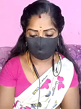Snapshot of tamilammukuttyy chatting on 05.15.26 tamilammukuttyy online show from 05.15.26