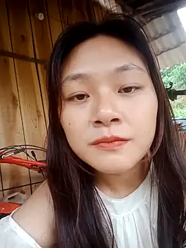 mai-xinh online show from 09.25.25