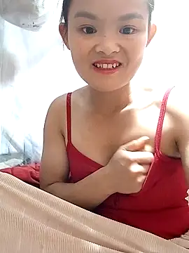 xinhxinhcute online show from 10.13.25