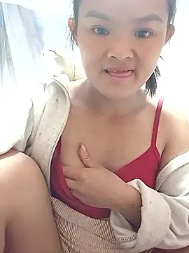 xinhxinhcute online show from 10.25.25