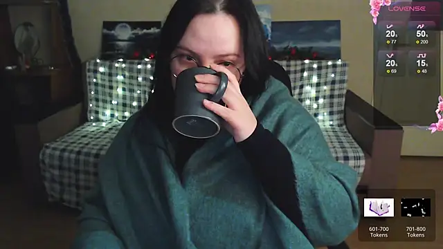 EmillyBones online show from 12.19.25