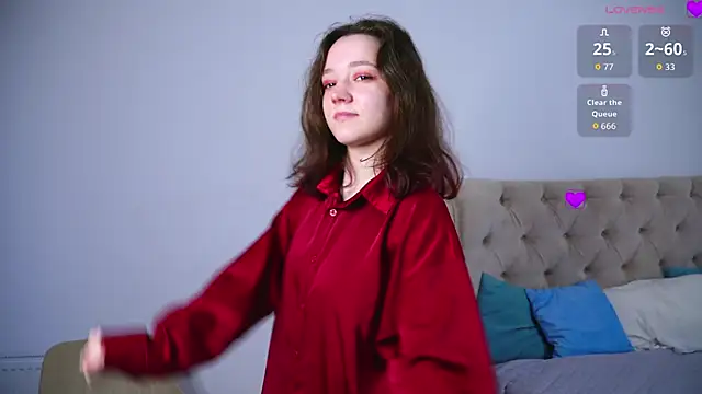 Snapshot of RolandaFolkes chatting on 10.20.25 RolandaFolkes online show from 10.20.25