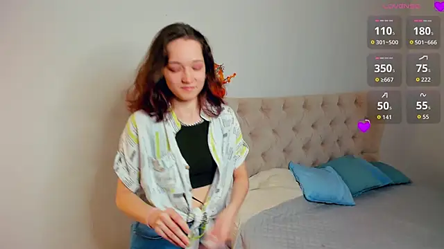 Snapshot of RolandaFolkes chatting on 11.03.25 RolandaFolkes online show from 11.03.25