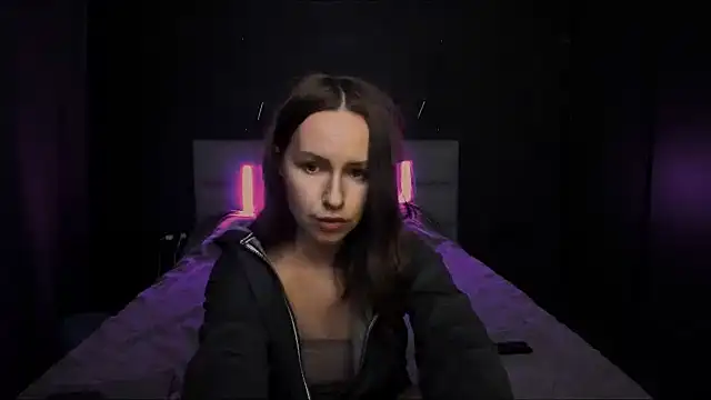 Snapshot of North_baby chatting on 10.02.25 North baby online show from 10.02.25