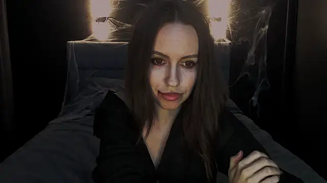 Snapshot of North_baby chatting on 10.28.25 North baby online show from 10.28.25