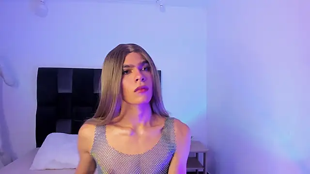 Snapshot of BellaJhons_ chatting on 09.09.25 BellaJhons online show from 09.09.25