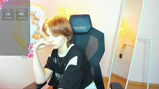 AudreyyKim online show from 11.25.25