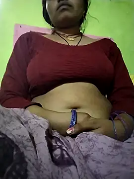Snapshot of Bebo_Sweety143 chatting on 11.25.25 Bebo Sweety143 online show from 11.25.25