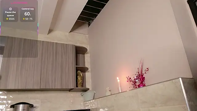 Catalina-Malave online show from 10.28.25