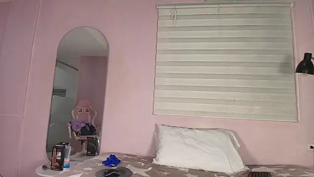 keila hott20 online show from 11.04.25