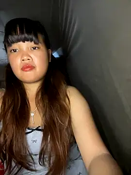 Snapshot of delwyn- chatting on 09.10.25 delwyn- online show from 09.10.25