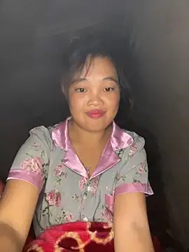 Snapshot of delwyn- chatting on 09.28.25 delwyn- online show from 09.28.25