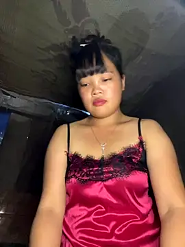 Snapshot of delwyn- chatting on 10.18.25 delwyn- online show from 10.18.25