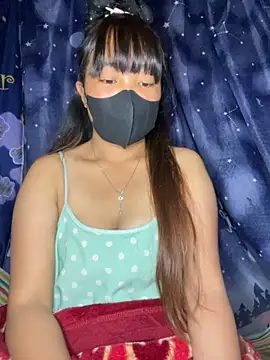 Snapshot of delwyn- chatting on 11.02.25 delwyn- online show from 11.02.25