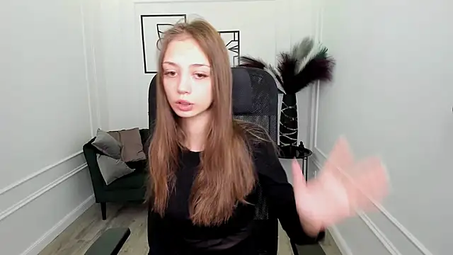 EmilyGraydis online show from 09.24.25