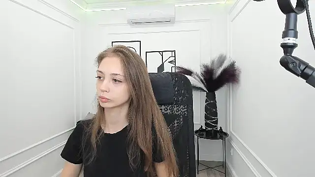 EmilyGraydis online show from 09.25.25