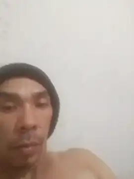 Snapshot of Shawnzinho chatting on 06.19.26 Shawnzinho online show from 06.19.26