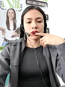 CHARLOTTE  05 online show from 11.11.25