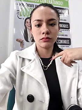 CHARLOTTE  05 online show from 11.14.25