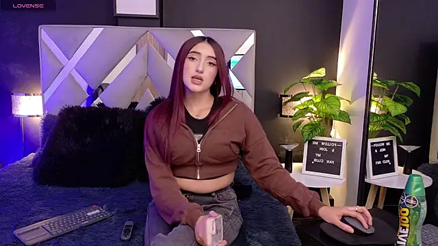 Miia bunny online show from 09.29.25