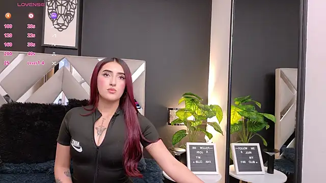 Miia bunny online show from 10.13.25