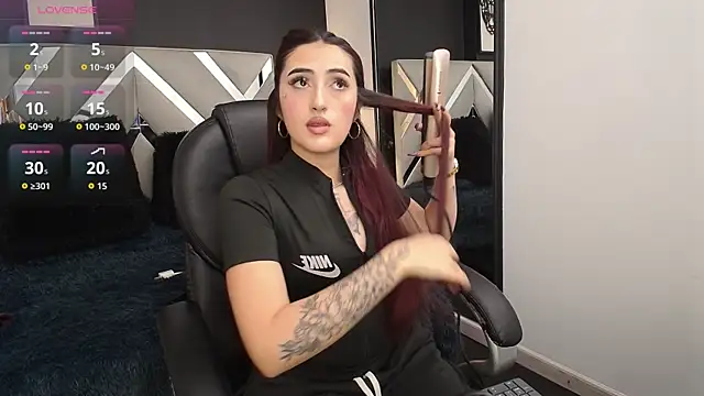 Miia bunny online show from 11.04.25